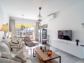 TV - Magni in Parador Hotel area by Interhome (Nerja)