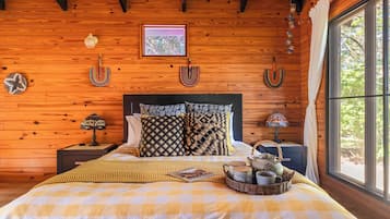 Treefern Cottage - A Countryside Escape | 1 bedroom, soundproofing, free WiFi, bed sheets