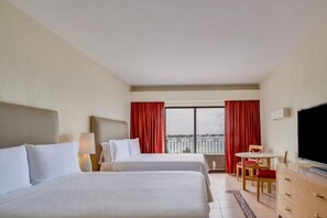 1 bedroom, iron/ironing board, WiFi, bed sheets - Fiesta Americana Villas Cancun - Studio - STU (Cancun)