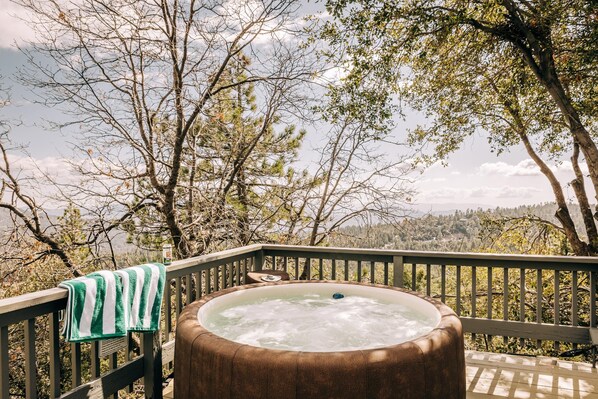 Bain à remous extérieur