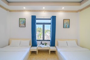 Habitación familiar, 2 camas Queen size, vista a la ciudad | Ropa de cama hipoalergénica, camas con efecto memoria y minibar