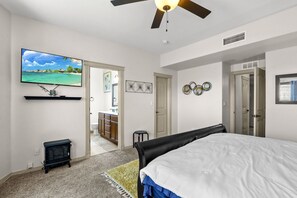 3 soverom, safe på rommet, strykejern/-brett og wi-fi (inkludert)