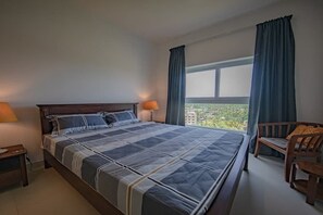 3 slaapkamers, een bureau, een strijkplank/strijkijzer, gratis wifi