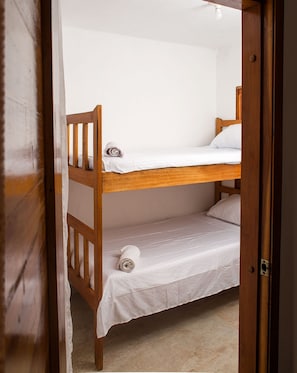 Casa, vários quartos, para fumantes, piscina particular | 9 quartos