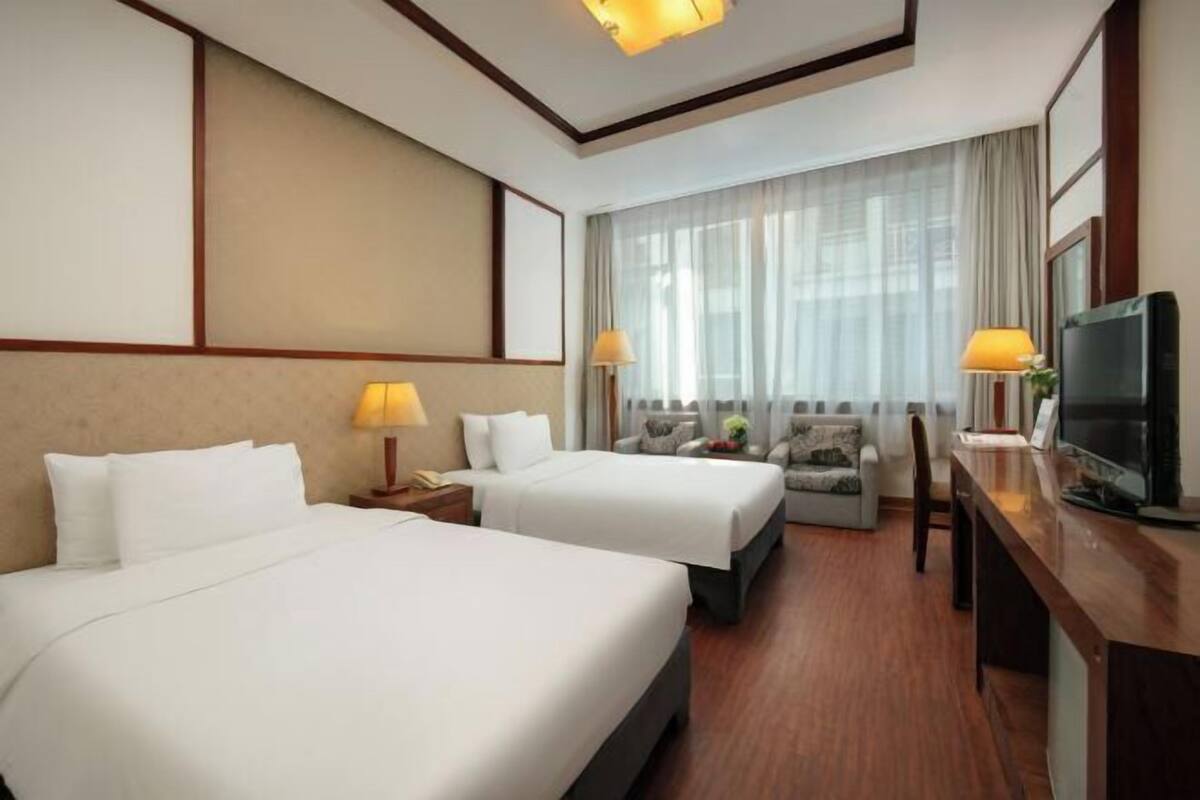 Hochwertige Bettwaren, Daunenbettdecken, Pillowtop-Betten, Minibar
