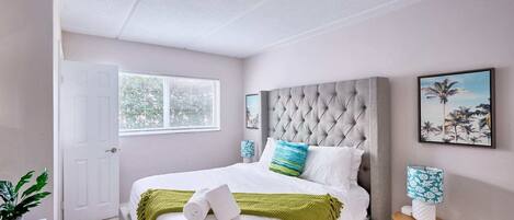 2 chambres, fer et planche à repasser, Wi-Fi, draps fournis