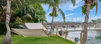 Elegant 2BR Haven by the Water