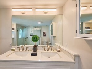 淋浴設備、風筒、提供毛巾