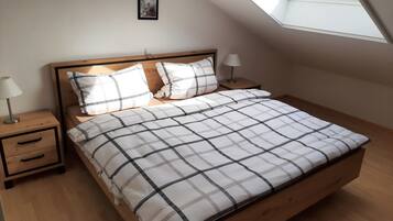 2 habitaciones, wifi gratis y ropa de cama