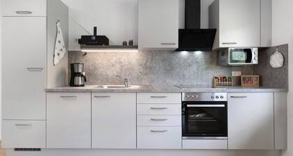 Holiday Apartment at the Waterfall with Mountain View, Shared Garden and Wi-Fi