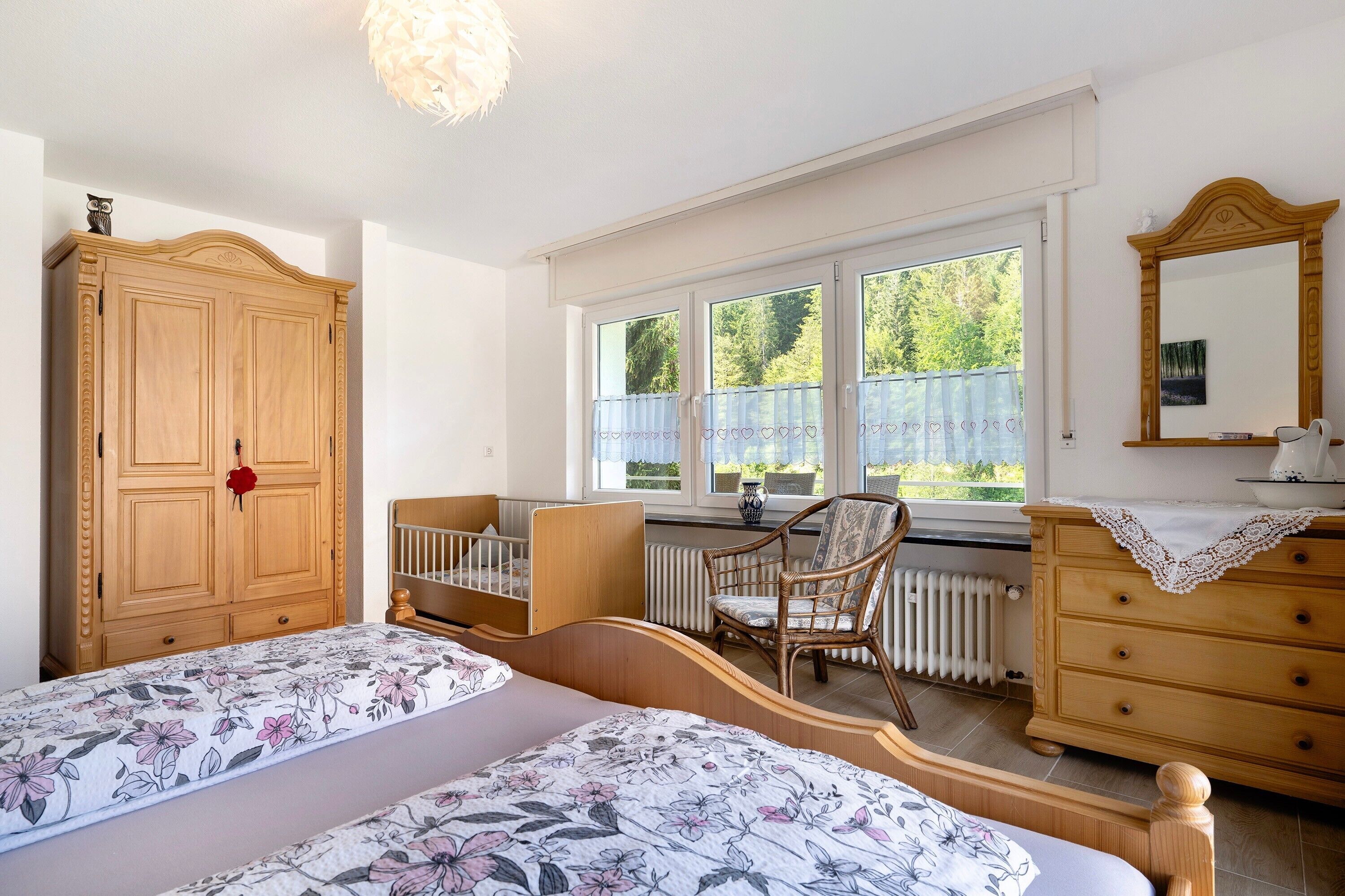 2 bedrooms, iron/ironing board, free WiFi, bed sheets