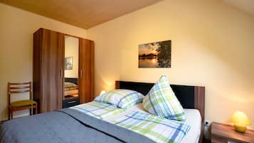2 bedrooms, free WiFi, bed sheets