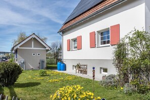 Property grounds - Apartment 'Behagliche Wohnung Hüfingen' with Wi-Fi (Hüfingen)