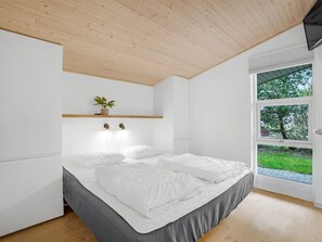 4 bedrooms, Internet