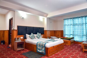 Habitación doble Premium, 1 habitación | Escritorio