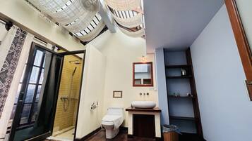 Deluxe Double Room | Premium bedding, down comforters, individually furnished, desk