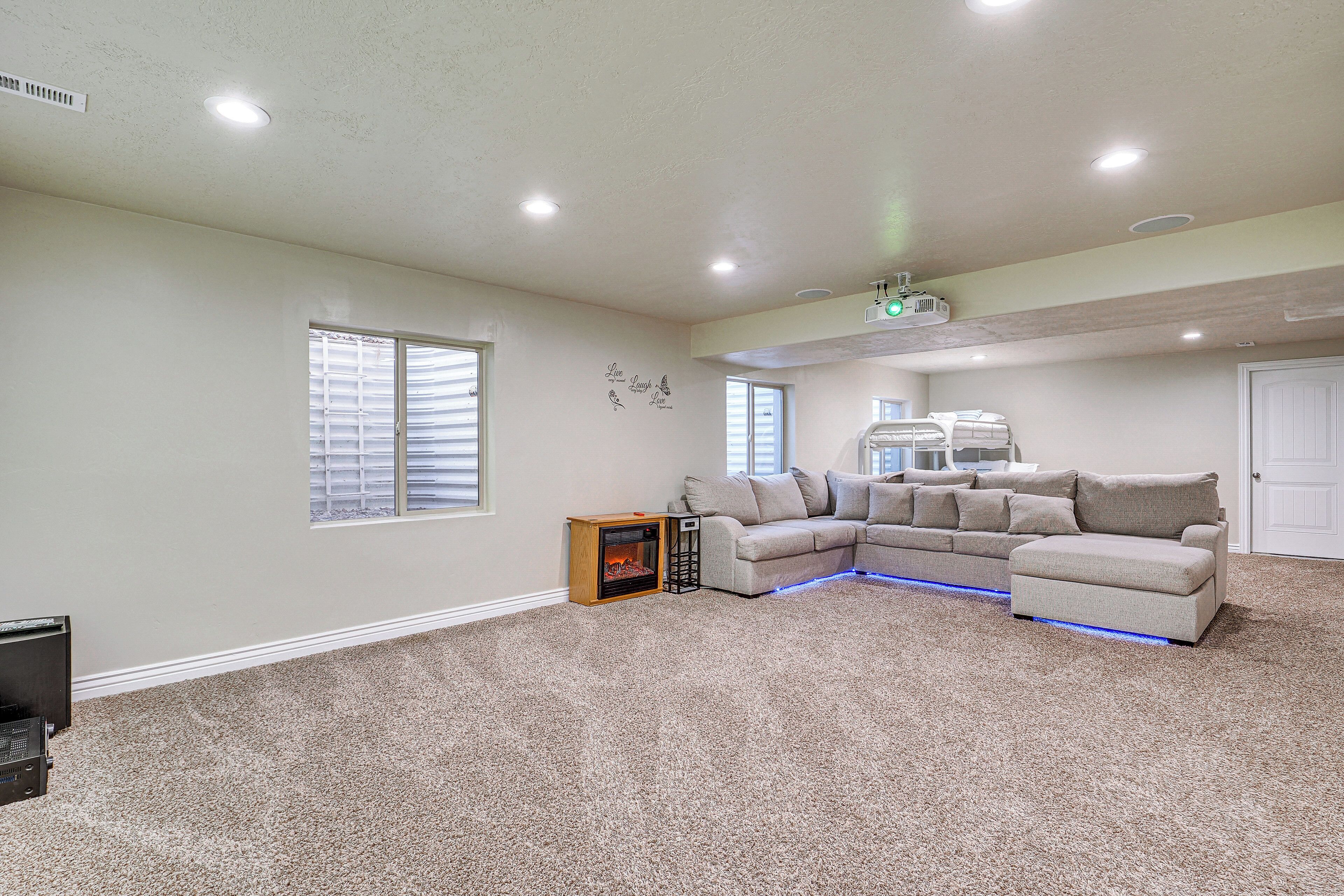 TV, fireplace, stereo