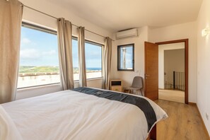 家庭独立别墅, 多间卧室 (OneFifty Gozitan Villa and Pool) | 4 多间卧室、床单