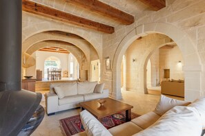 Interior - Onefifty Gozitan Villa and Pool (Xaghra)