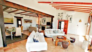 TV, stereo - Finca La Coma - modern, well-equipped villa with private pool in Benissa (Benissa)