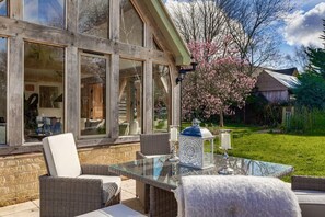 Outdoor dining - Honeysuckle Cottage - Hot Tub Packages Available (Weston Subedge)