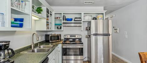 Fridge, microwave, oven, dishwasher