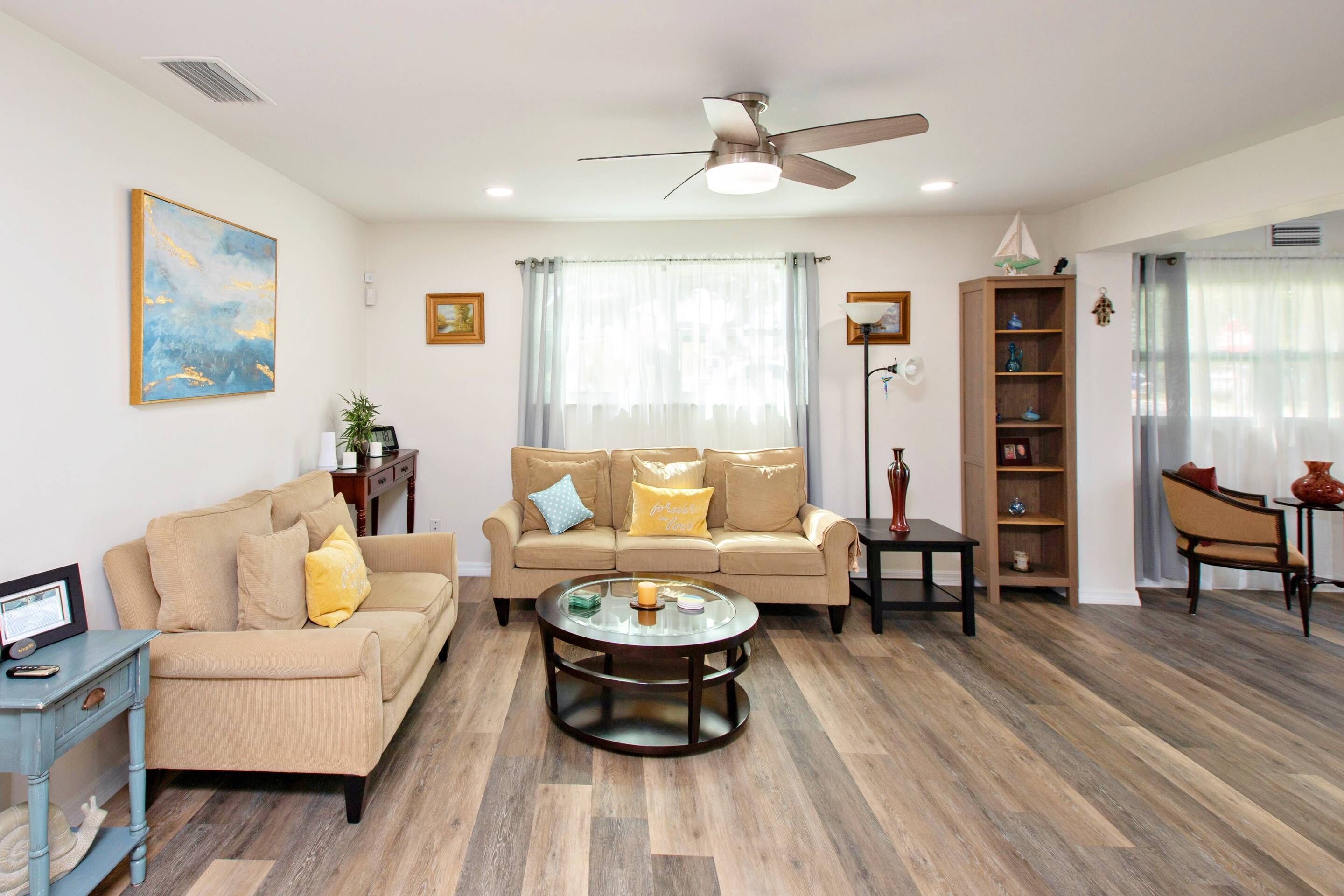 Renovated-Beach-Side Home-Dedicated Workspace-Secure WiFi-In Cul-de-Sac-1.5 Block to Public Bch Ramp