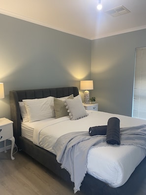 3 habitaciones, wifi gratis y ropa de cama