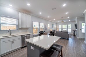 Interior - Urban Vista -Downtown Pensacola (Pensacola)