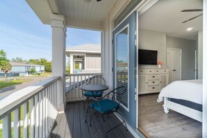 4 makuuhuonetta, silitysrauta/-lauta, Wi-Fi