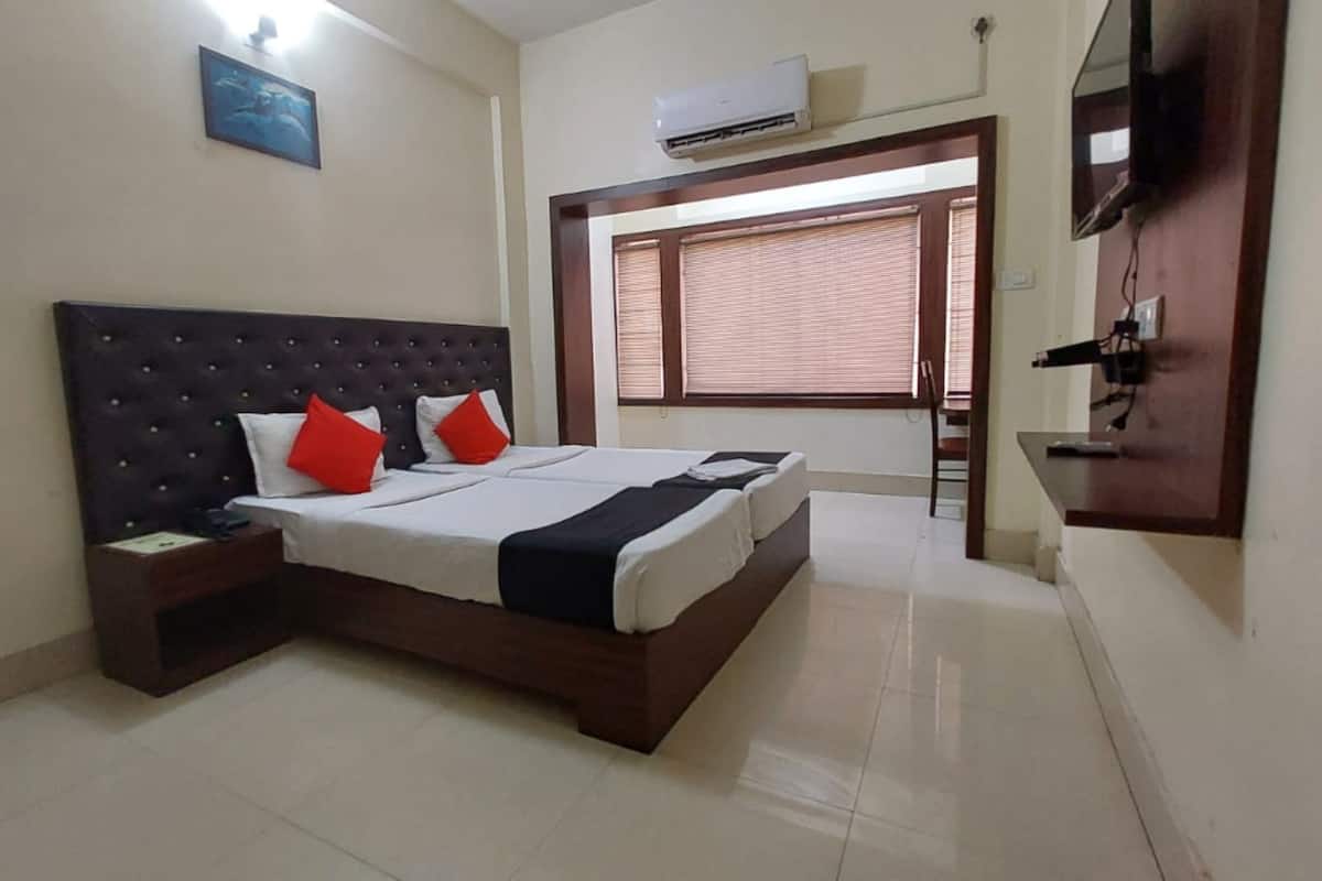 Superior Double Room, City View | Free WiFi, bed sheets