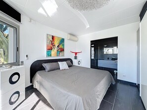 4 Schlafzimmer, Bügeleisen/Bügelbrett, kostenloses WLAN, Bettwäsche