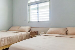 標準四人房 | 遮光布/窗簾、免費無線上網、床單