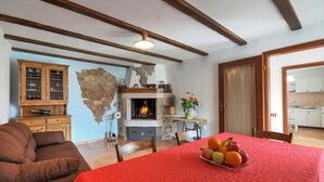 Interior - Apartment in Croatia near the Coast (Rakalj)