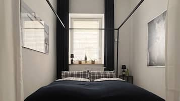 1 bedroom, bed sheets