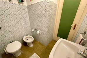 Dusche, Bidet