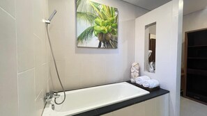 Free toiletries, towels - Baliem Villa (Jimbaran)