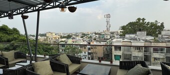 Hotel Aditya Grand - Bhopal