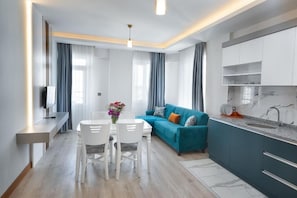 Deluxe Suite, 1 Bedroom, Partial Sea View | Living area - Citrus Luna Suite (Konyaalti)