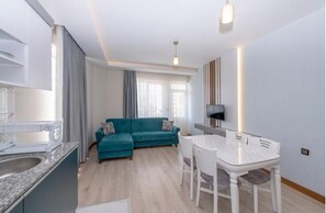 Deluxe Suite, 1 Bedroom, Partial Sea View | Living area - Citrus Luna Suite (Konyaalti)