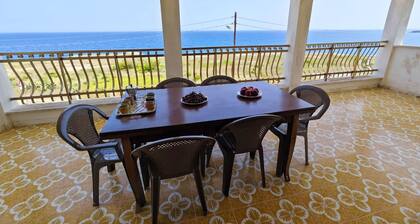 Casa Panorama Front of the Sea