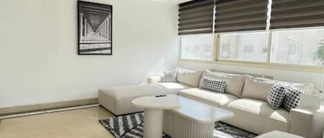 3 bedrooms, Internet