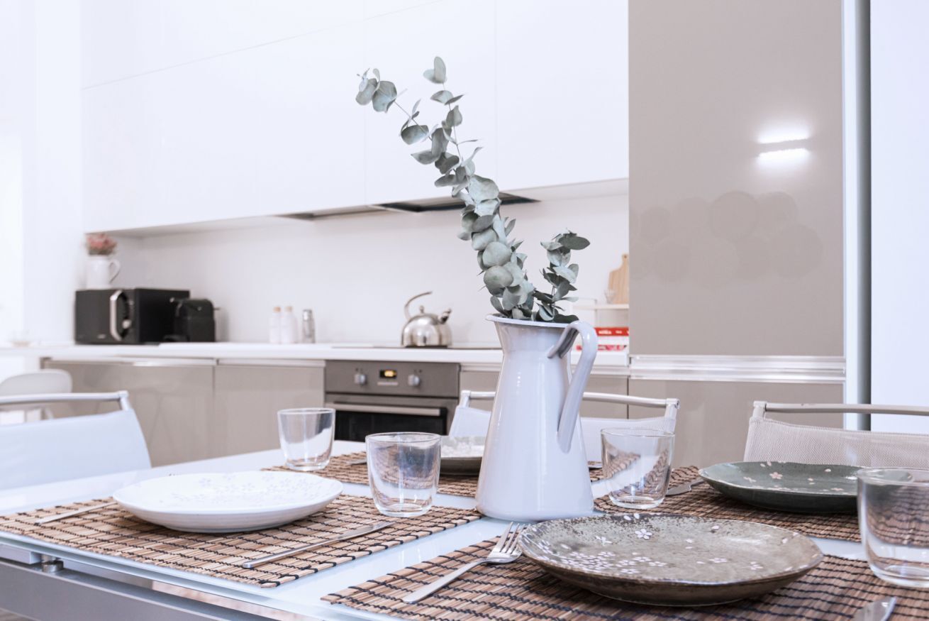 ثلاجة، ميكروويف، فرن، موقد طهي مسطح