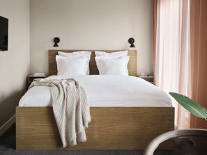 1 bedroom, iron/ironing board, travel cot, WiFi