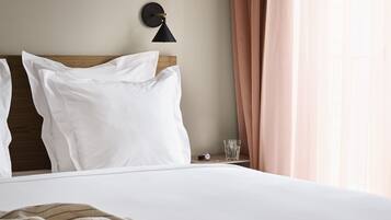 1 slaapkamer, een strijkplank/strijkijzer, reisbedje, wifi