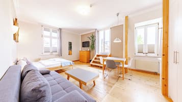 Appartamento Comfort, 1 letto queen, non fumatori, balcone | 1 camera, biancheria da letto ipoallergenica, Wi-Fi gratuito, lenzuola