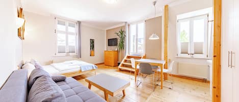 Apartamento Confort, 1 cama de matrimonio, no fumadores, balcón | 1 dormitorio, ropa de cama hipoalergénica, wifi gratis y ropa de cama