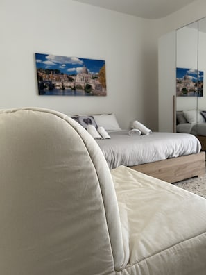3 habitaciones, tabla de planchar con plancha y wifi gratis 