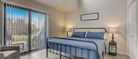 2 slaapkamers, een strijkplank/strijkijzer, gratis wifi, beddengoed