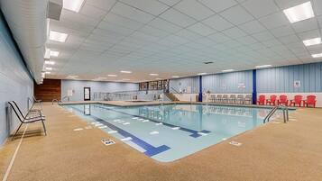 Indendørs pool, opvarmet pool